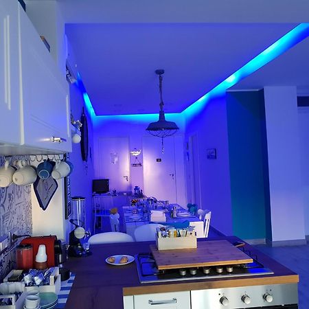 Bed and Breakfast #Zonaporto à Naples Extérieur photo