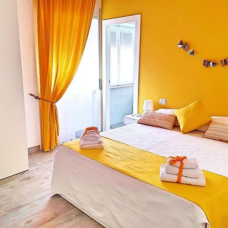 Bed and Breakfast #Zonaporto à Naples Extérieur photo