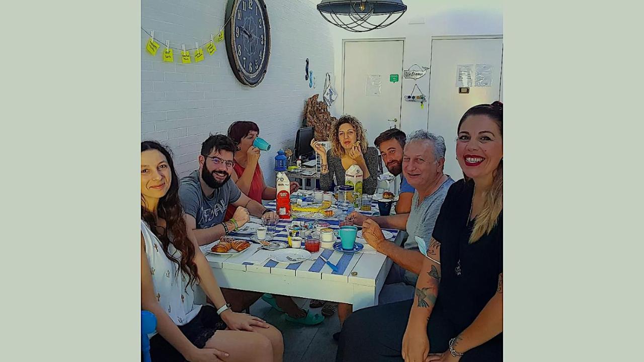 Bed and Breakfast #Zonaporto à Naples Extérieur photo