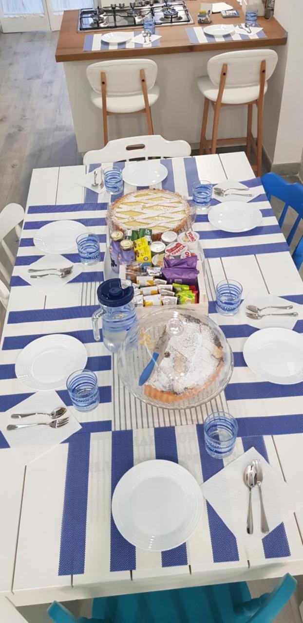 Bed and Breakfast #Zonaporto à Naples Extérieur photo
