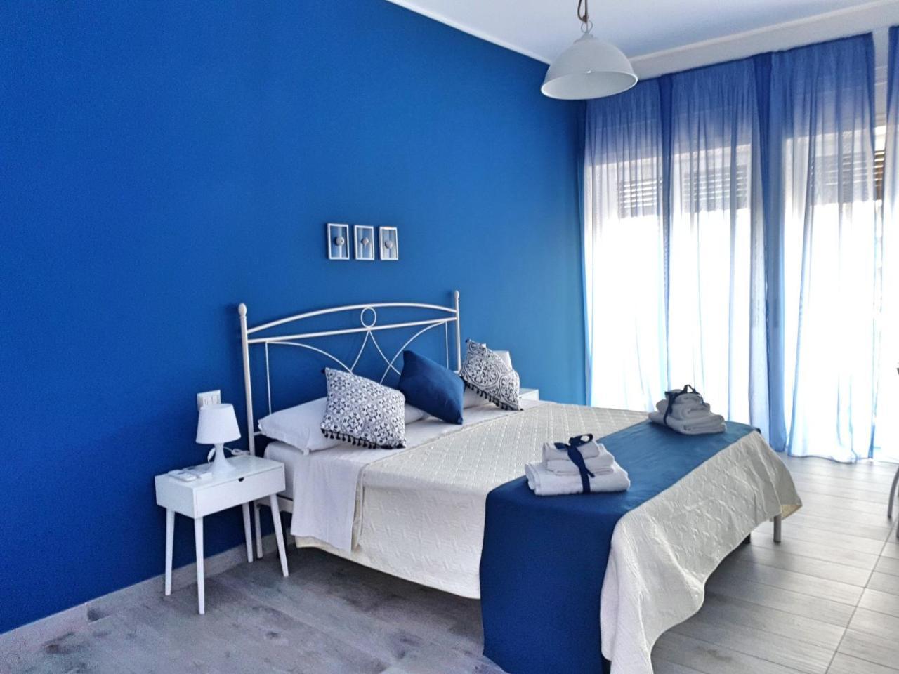 Bed and Breakfast #Zonaporto à Naples Extérieur photo